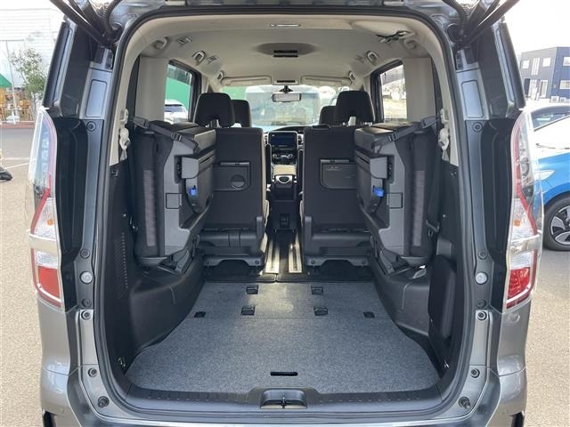 Nissan SERENA 2022 8276511-21