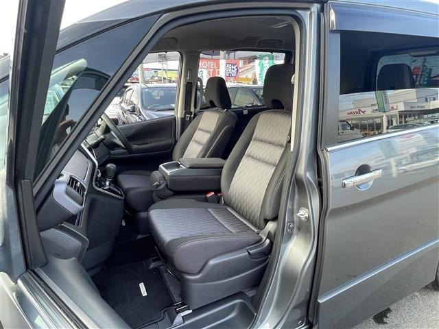Nissan SERENA 2022 8276511-7