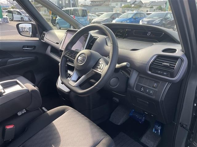 Nissan SERENA 2022 8276511-9