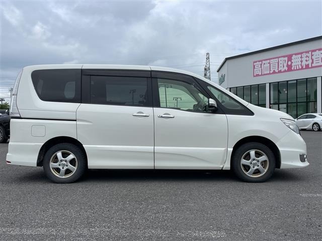 Nissan SERENA 2014 8276527-17