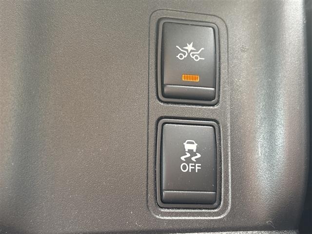 Nissan SERENA 2018 8276562-3