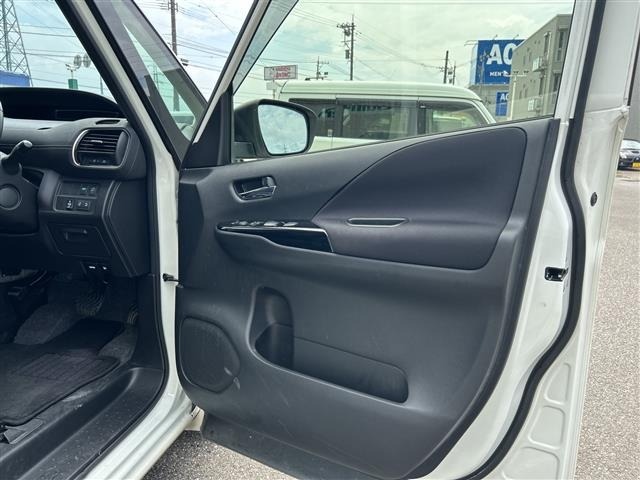 Nissan SERENA 2017 8276579-6