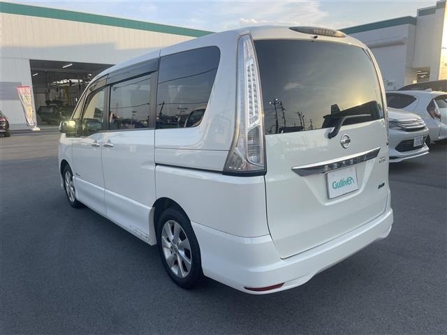 Nissan SERENA 2013 8276647-1