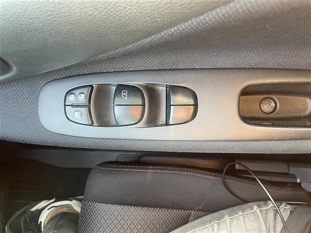Nissan SERENA 2013 8276647-20