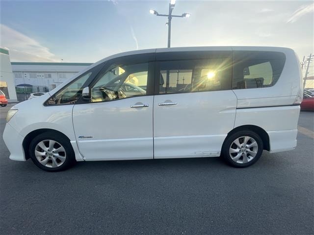 Nissan SERENA 2013 8276647-21