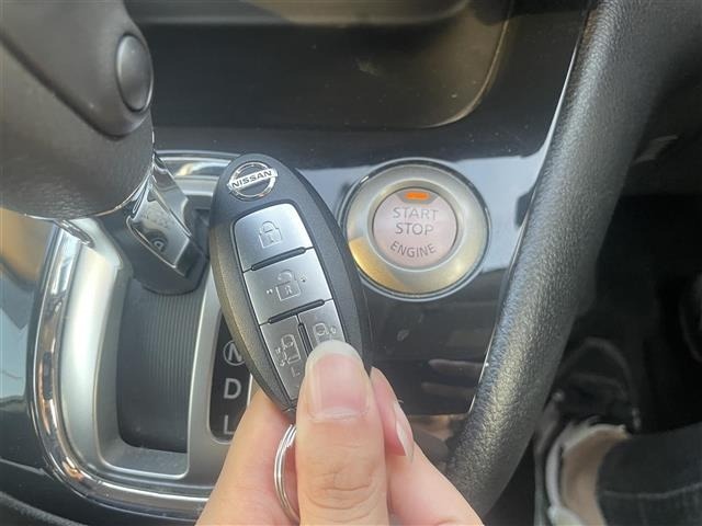 Nissan SERENA 2013 8276647-22