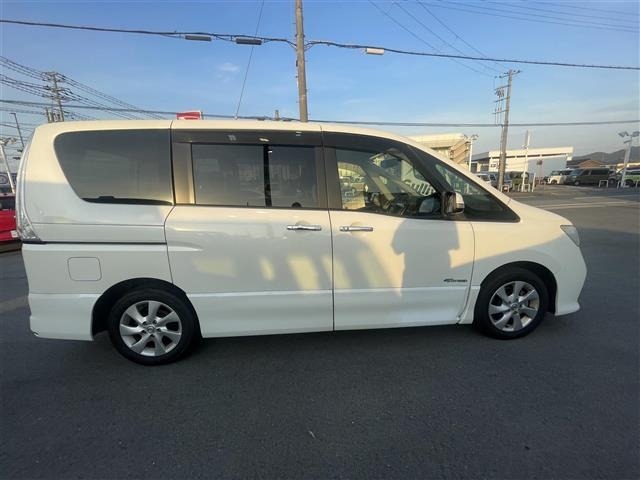 Nissan SERENA 2013 8276647-5