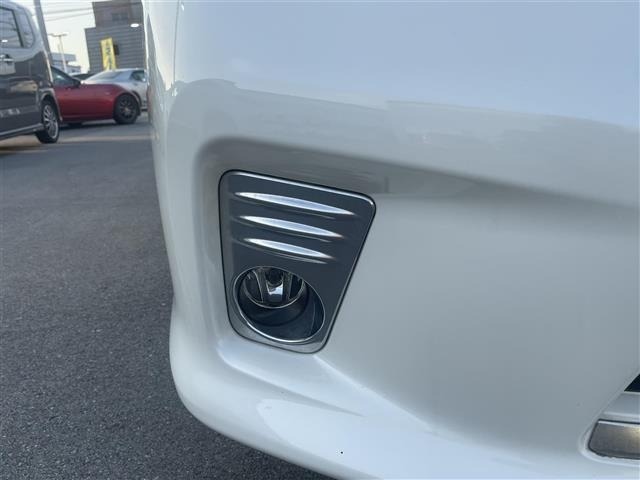 Nissan SERENA 2013 8276647-6
