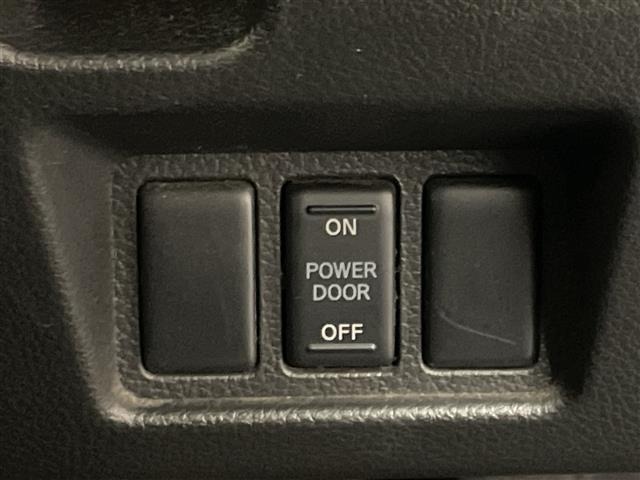 Nissan SERENA 2015 8276659-1