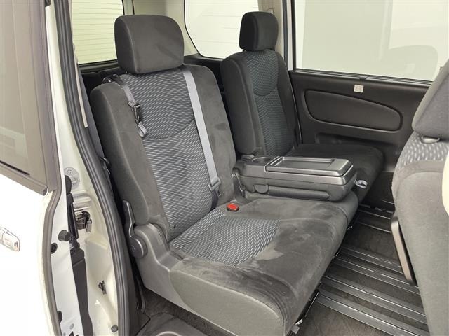 Nissan SERENA 2016 8276670-10