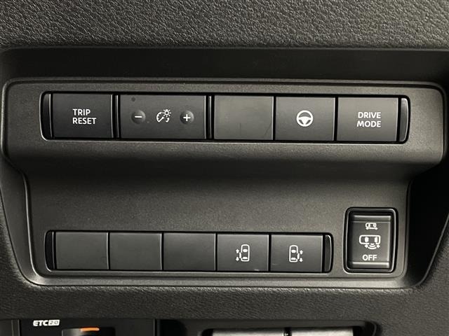 Nissan SERENA 2023 8276689-17