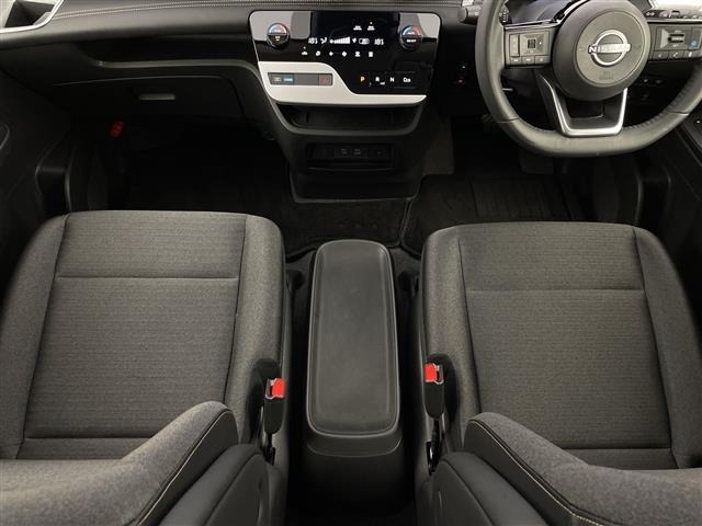 Nissan SERENA 2023 8276689-7