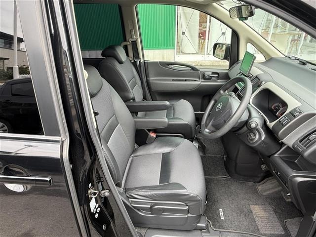 Nissan SERENA 2005 8276793-4