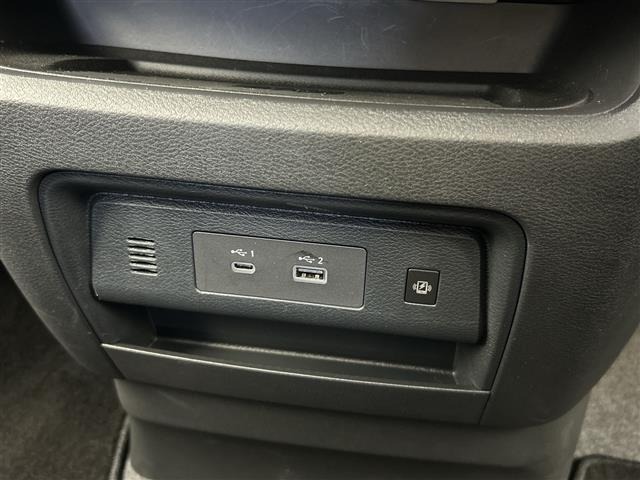 Nissan SERENA 2025 8276872-4