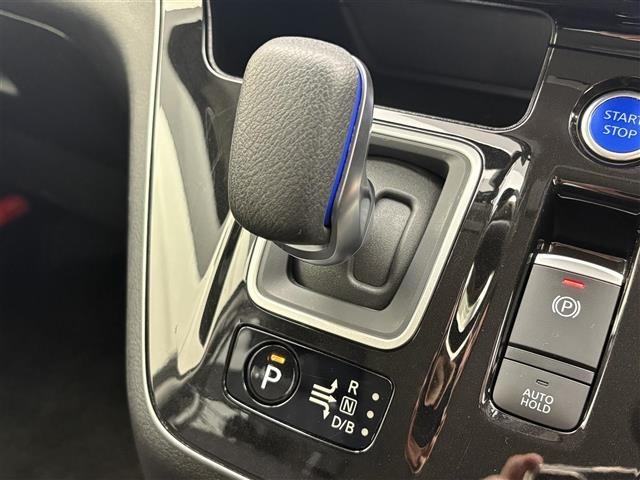Nissan SERENA 2021 8276923-4