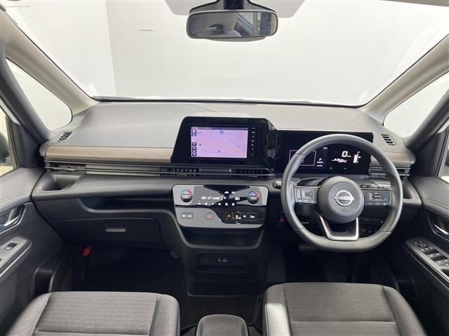 Nissan SERENA 2024 8276934-15