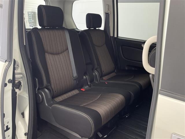 Nissan SERENA 2015 8277156-6