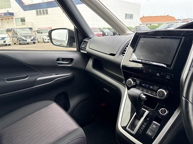 Nissan SERENA 2018 8277484-22