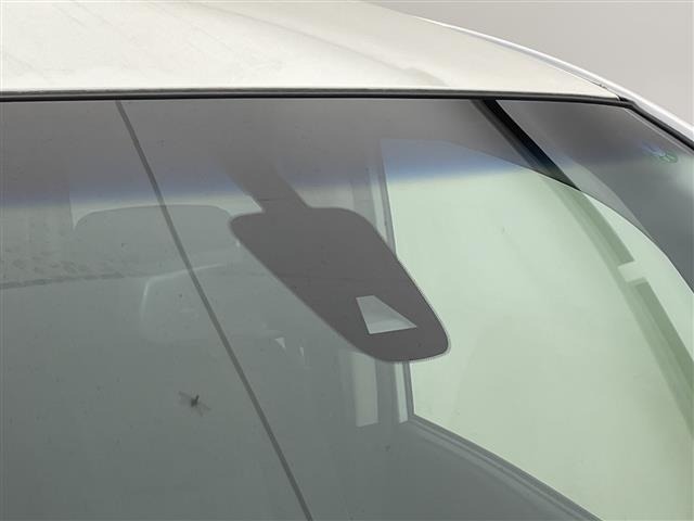 Nissan SERENA 2015 8277543-8