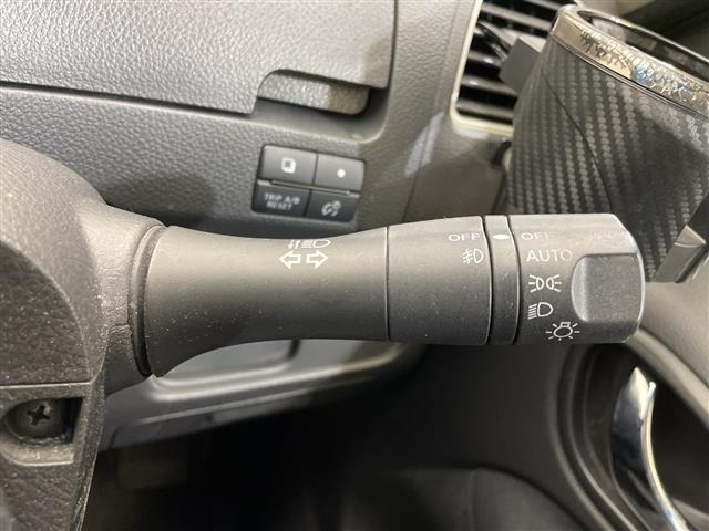 Nissan SERENA 2015 8277543-9