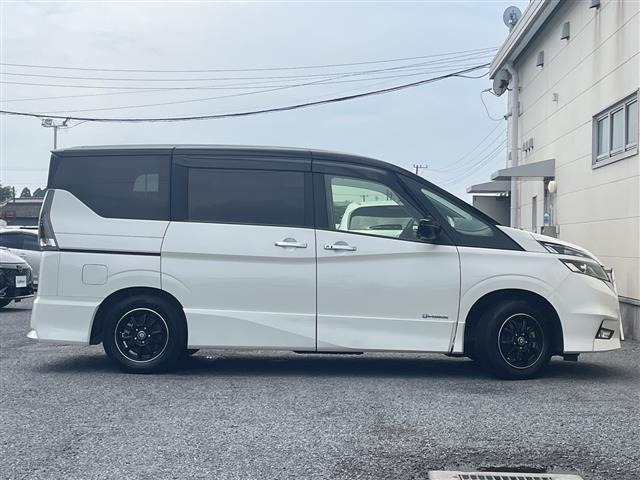Nissan SERENA 2018 8277625-6