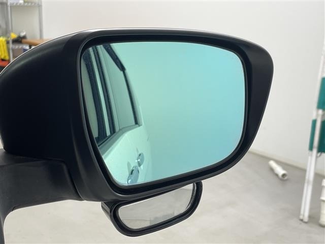 Nissan SERENA 2017 8277710-11