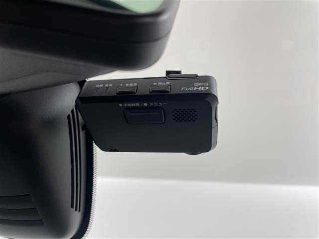 Nissan SERENA 2017 8277710-17