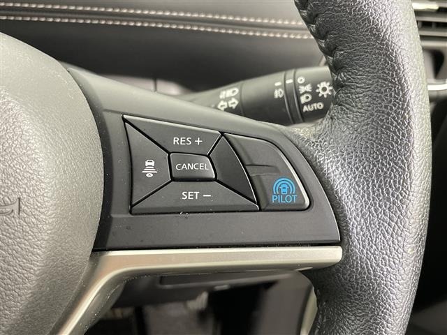 Nissan SERENA 2017 8277710-8