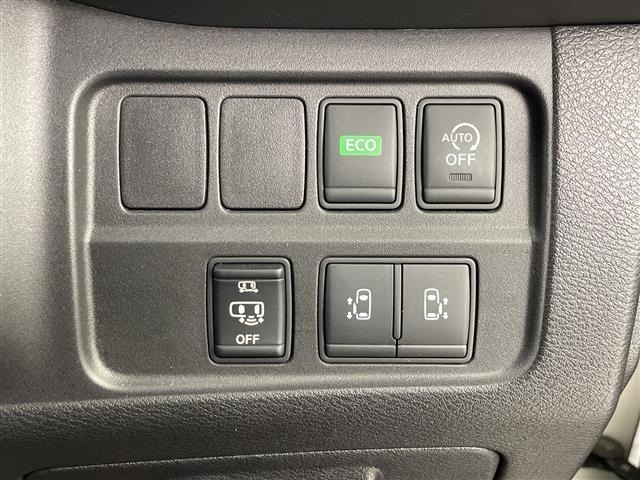 Nissan SERENA 2017 8277710-9