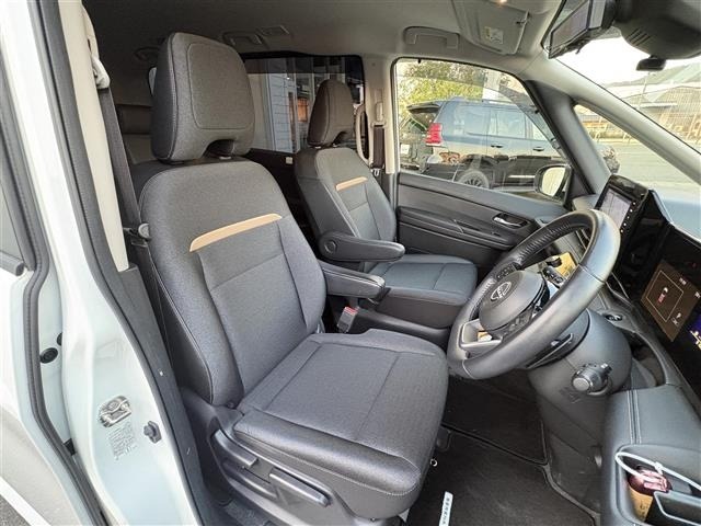 Nissan SERENA 2023 8277748-9
