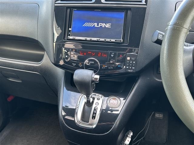 Nissan SERENA 2013 8277832-16