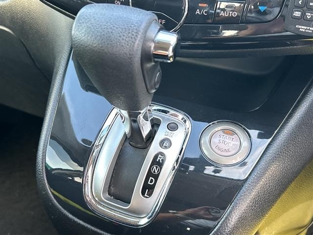 Nissan SERENA 2013 8277832-3