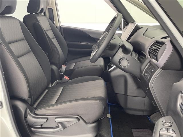 Nissan SERENA 2021 8277875-20