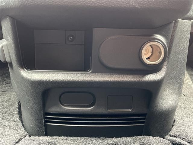 Nissan SERENA 2012 8277996-1