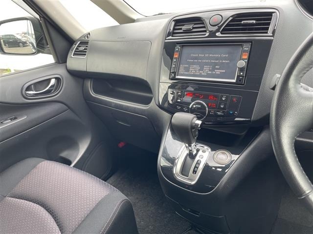 Nissan SERENA 2012 8277996-20