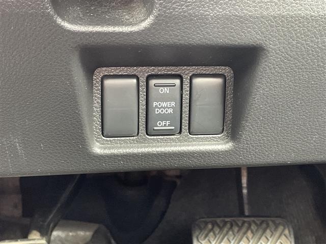Nissan SERENA 2012 8277996-5