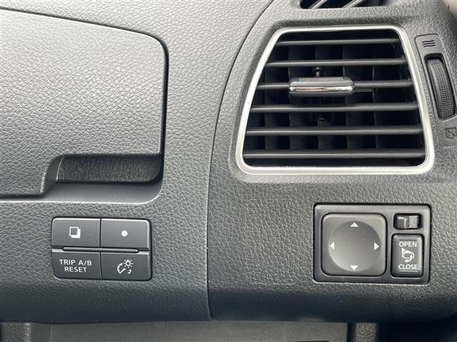 Nissan SERENA 2012 8277996-8