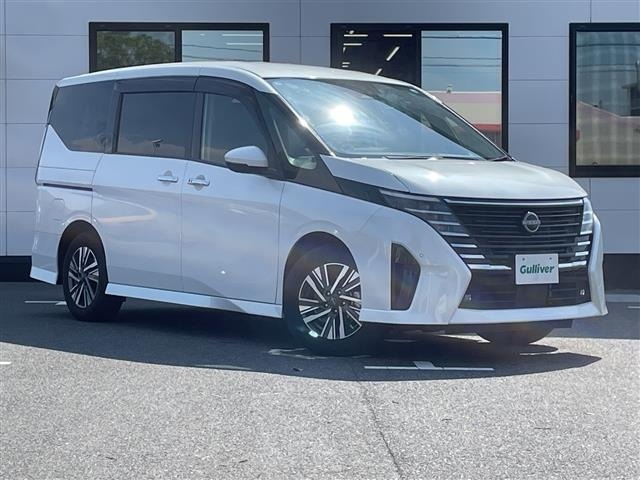 Nissan SERENA 2025 8278405-0