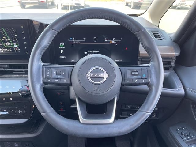Nissan SERENA 2025 8278405-1