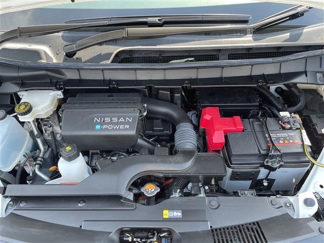 Nissan SERENA 2025 8278405-14