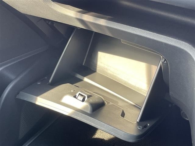 Nissan SERENA 2025 8278405-2