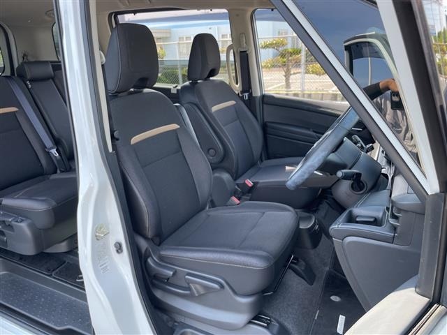 Nissan SERENA 2025 8278405-4