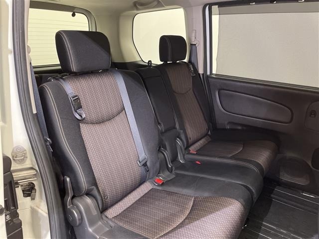 Nissan SERENA 2014 8278635-11