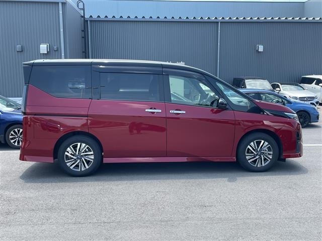 Nissan SERENA 2025 8278762-15