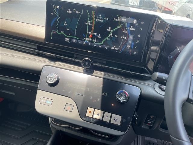 Nissan SERENA 2025 8278762-3