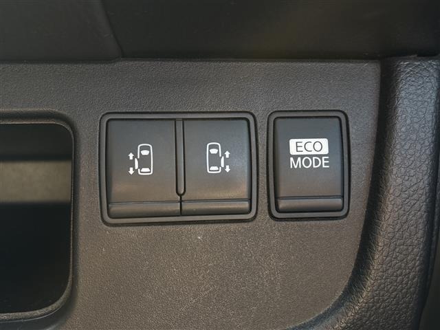 Nissan SERENA 2011 8279478-10