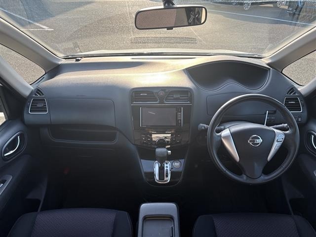 Nissan SERENA 2011 8279478-15