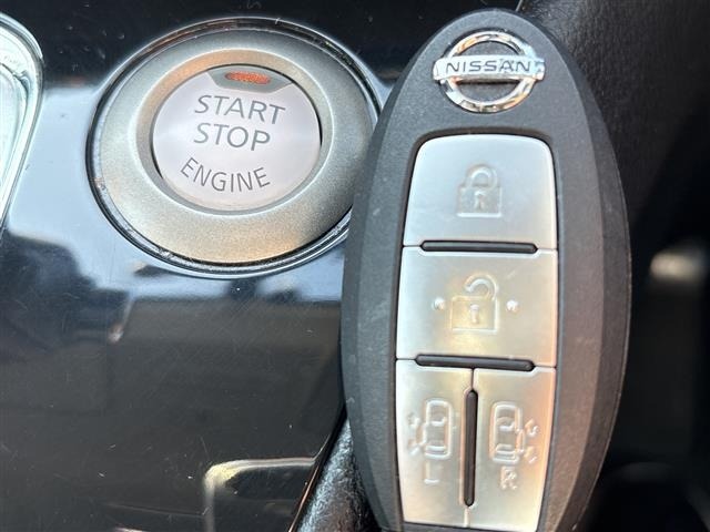 Nissan SERENA 2011 8279478-9