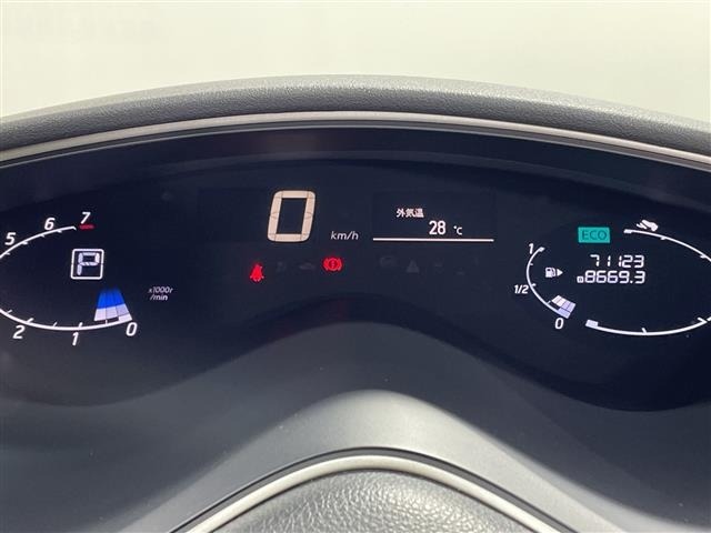 Nissan SERENA 2014 8279535-7