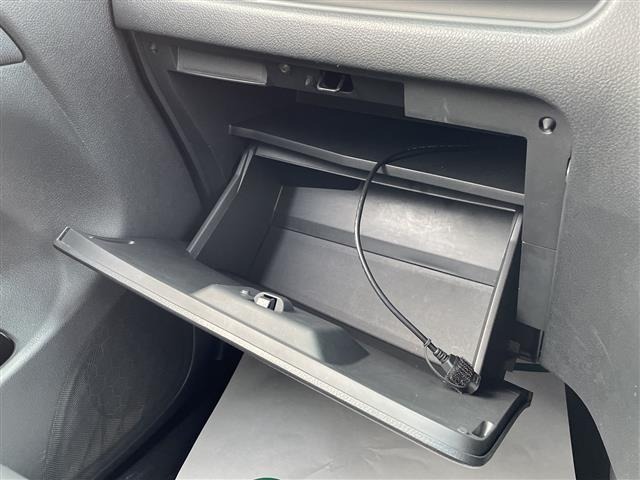 Nissan SERENA 2015 8279950-2